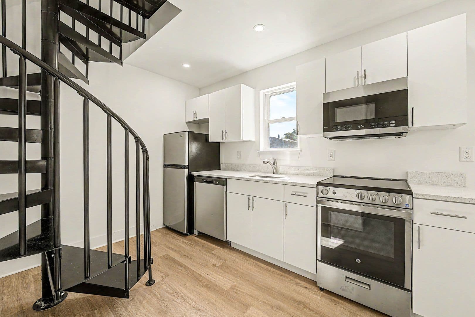 Galloway Apartment: 201 E White Horse Pike