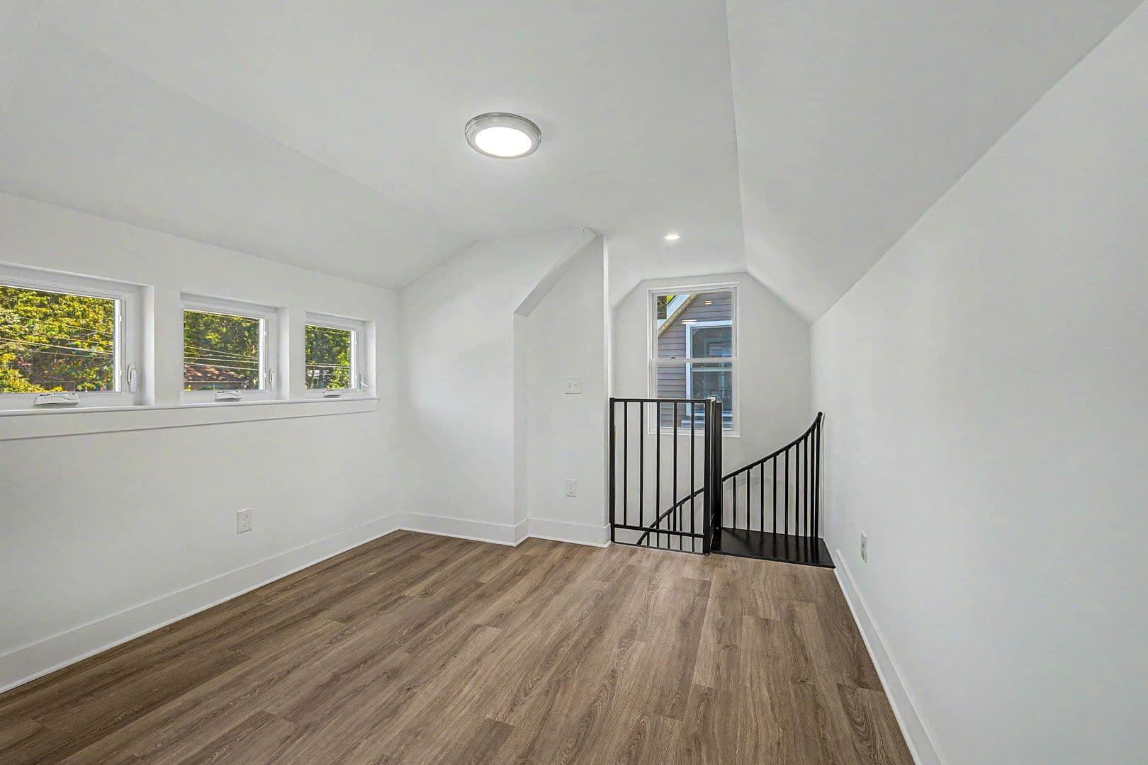 Galloway Apartment: 201 E White Horse Pike