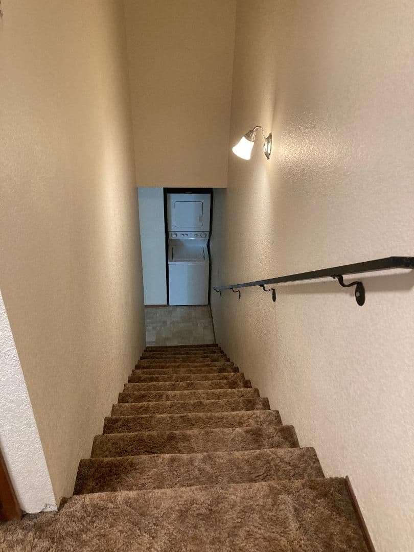 Chico Apartment: 1850 Humboldt Road