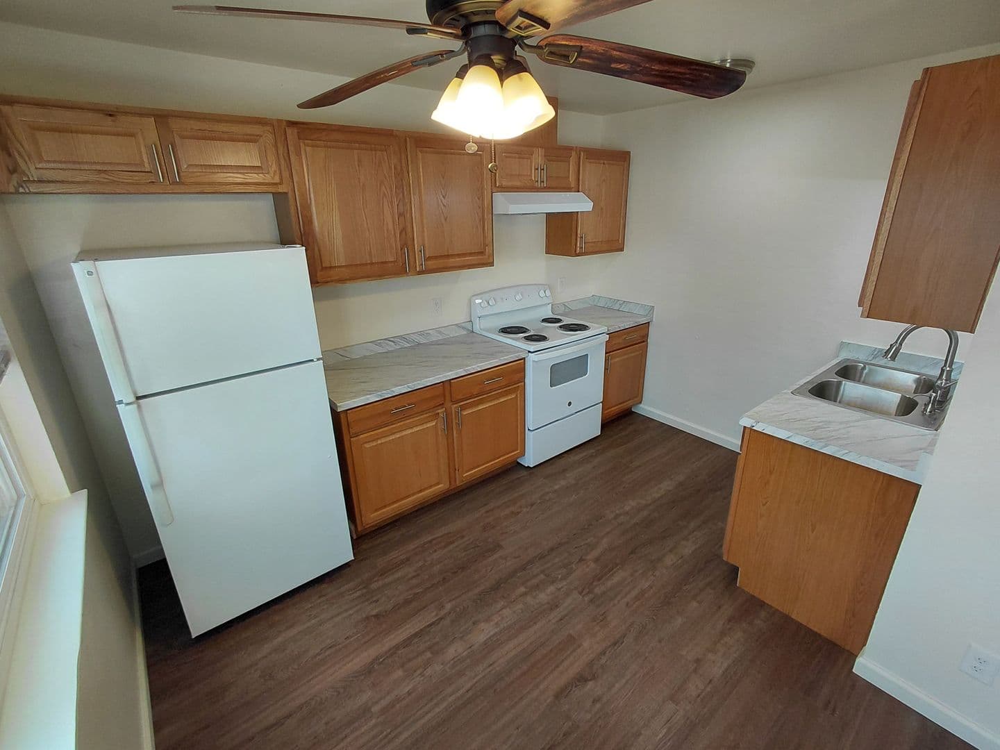 Chico Apartment: 354 Rio Lindo Ave
