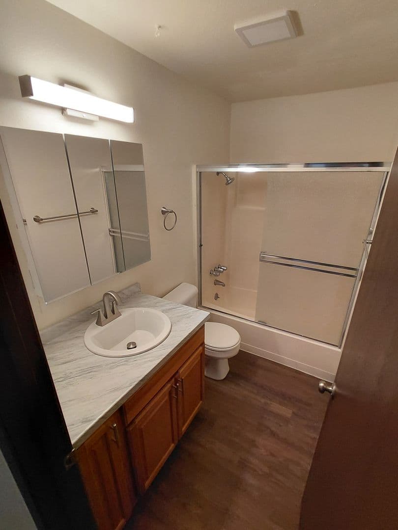 Chico Apartment: 354 Rio Lindo Ave