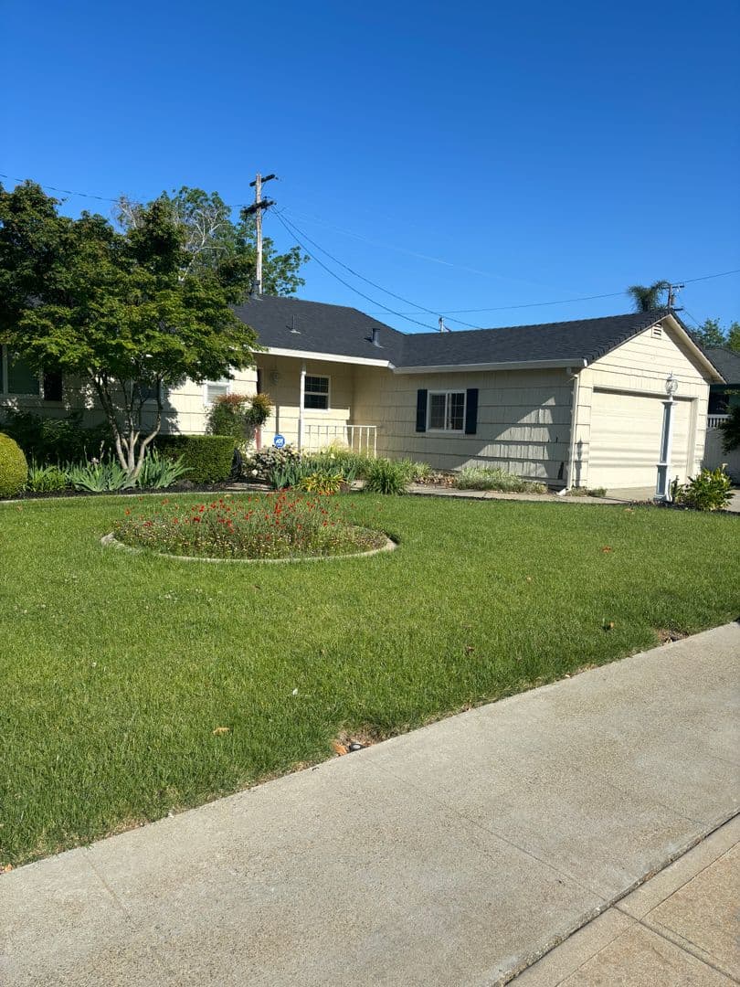 Yuba City House: 1456 Live Oak Blvd
