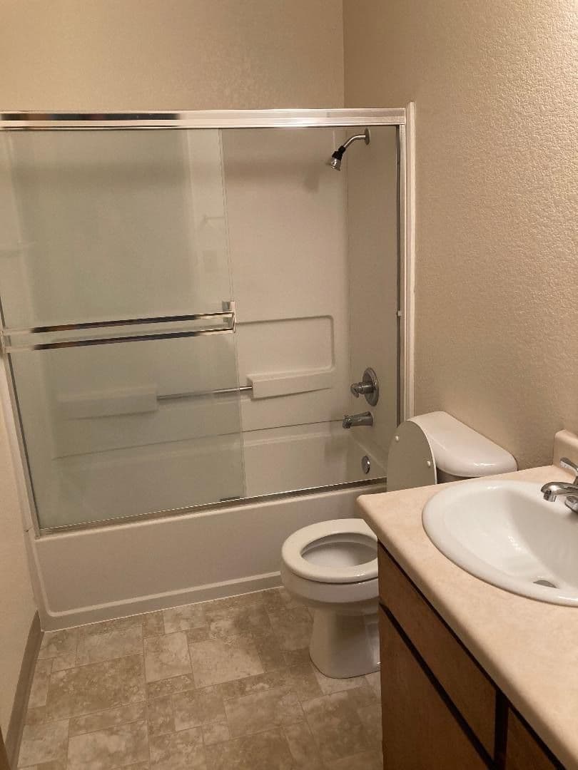Chico Apartment: 1850 Humboldt Road