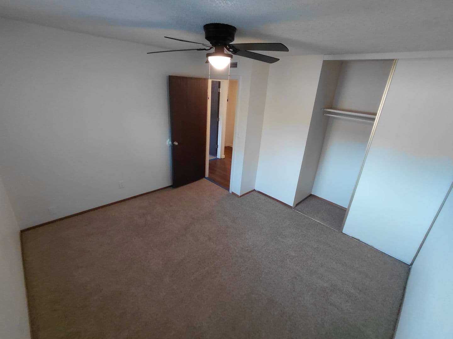 Chico Apartment: 354 Rio Lindo Ave