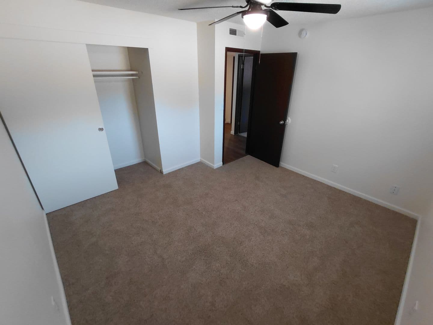 Chico Apartment: 354 Rio Lindo Ave