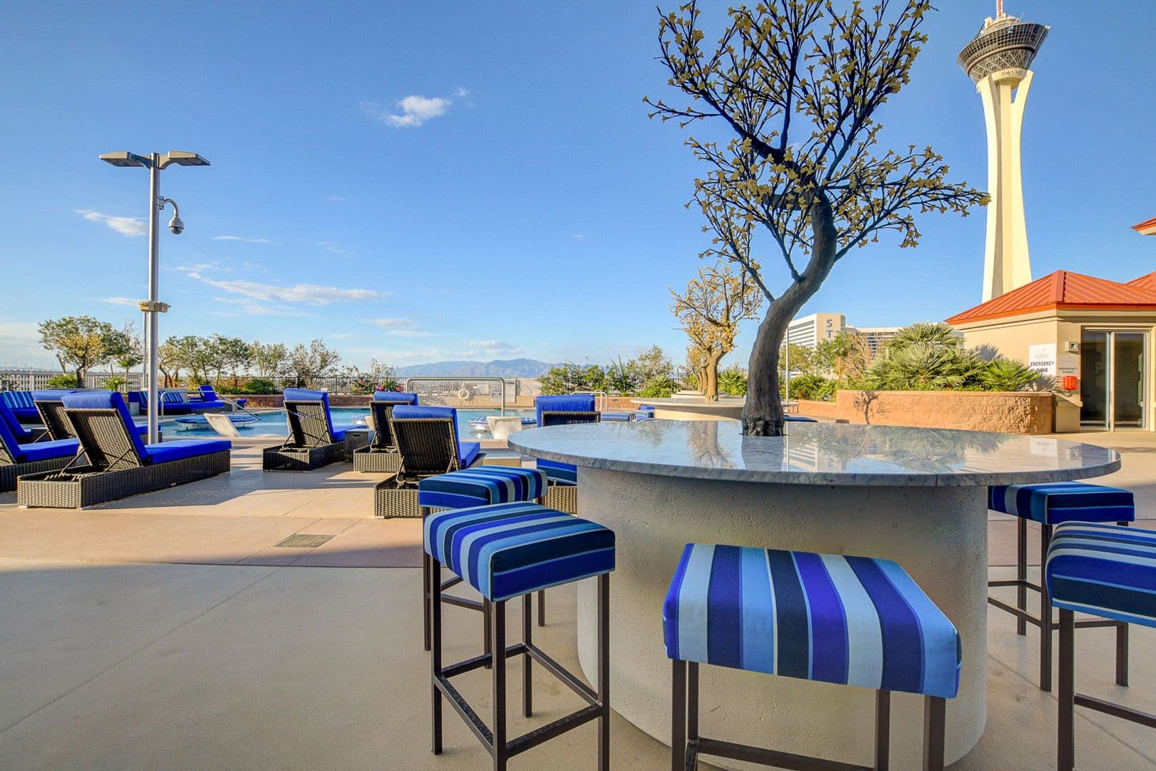 Las Vegas House: 200 W Sahara Ave. #811