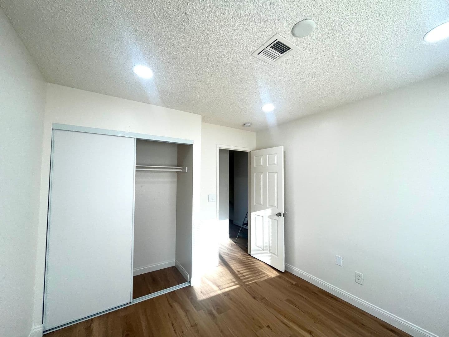 Las Vegas House: 5521 Maidstone Cr.