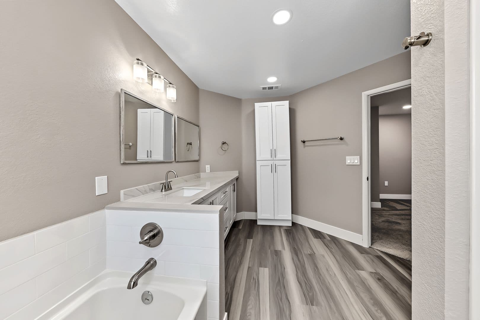 Henderson House: 257 Buckskin St.