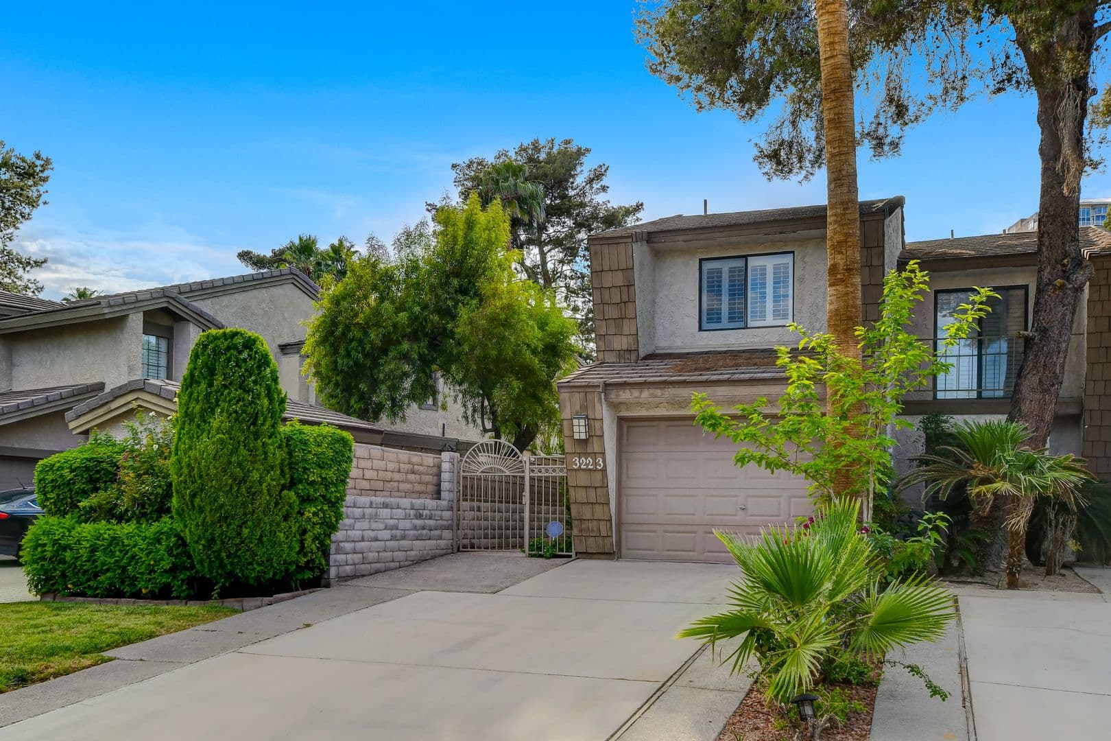 Las Vegas Townhome: 3223 Pinehurst Dr.