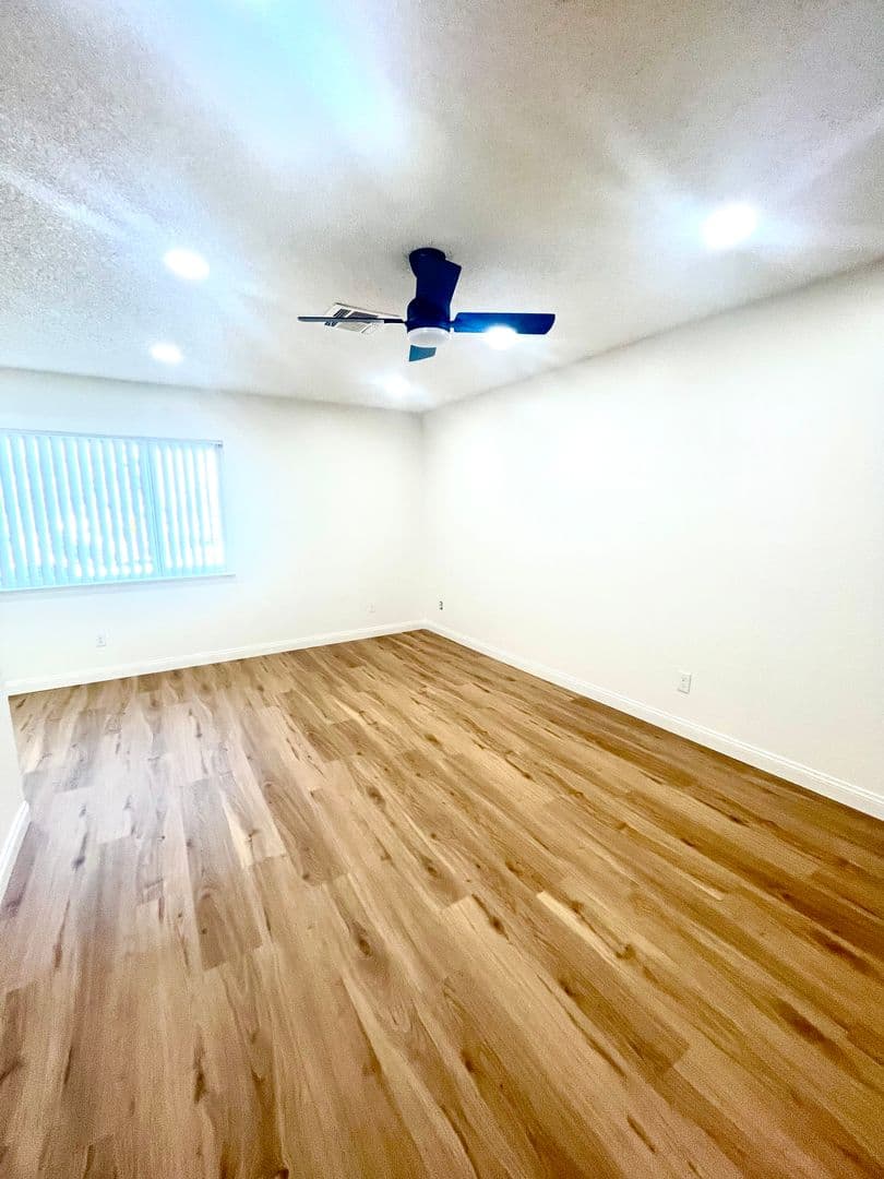 Las Vegas House: 5521 Maidstone Cr.