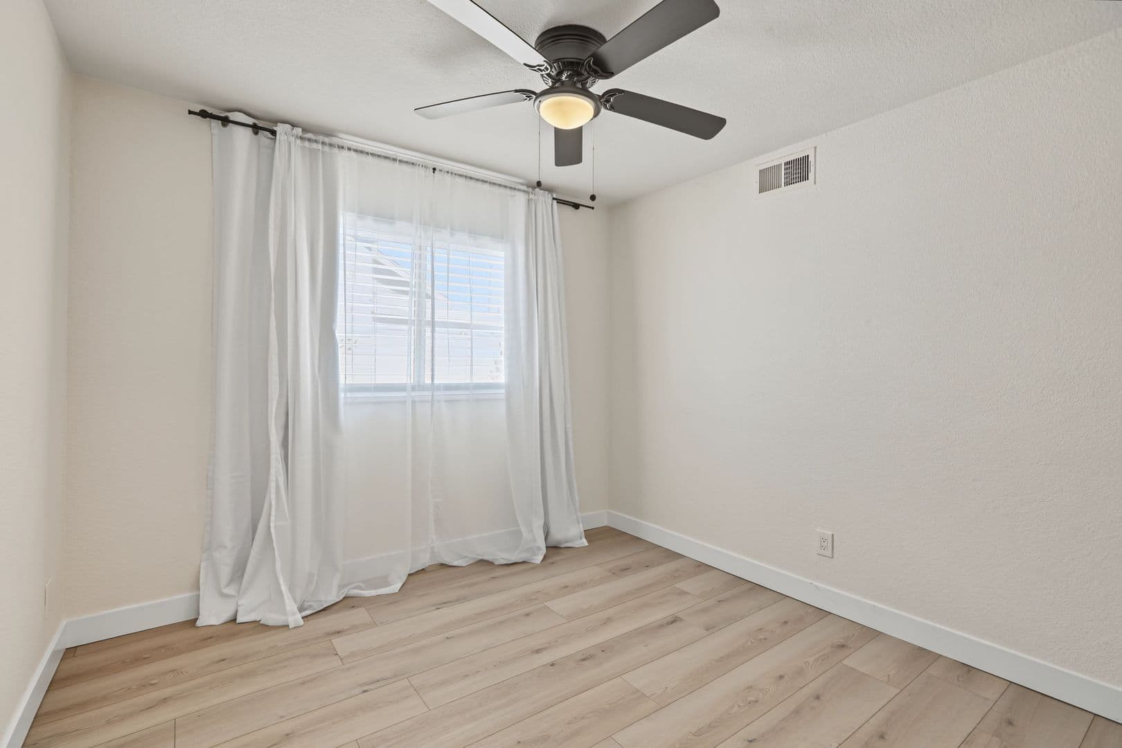 Las Vegas House: 4162 Ridgewood Ave