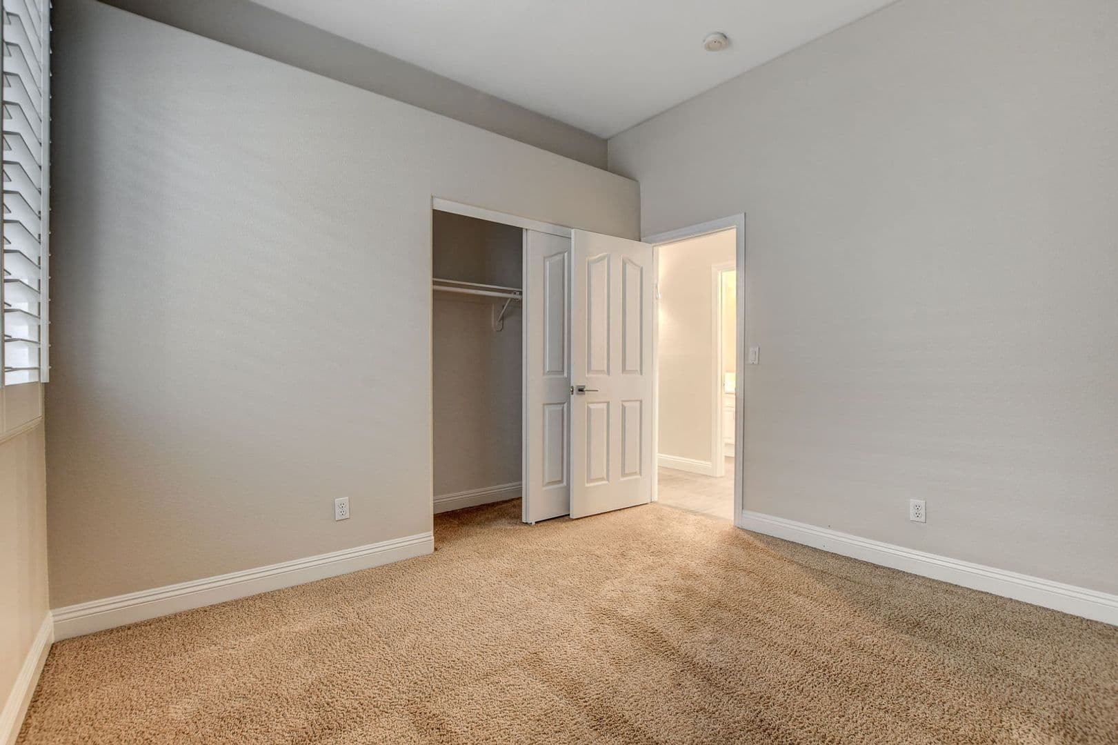 Las Vegas House: 2794 Glen Port St.