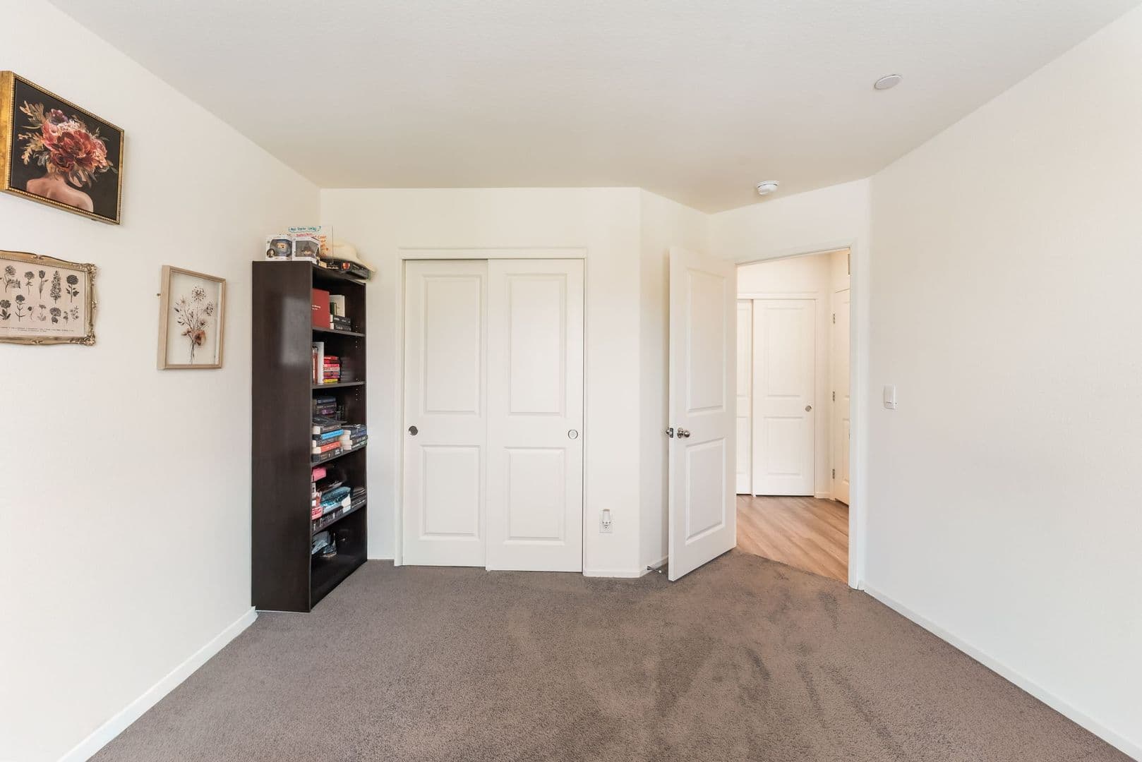 North Las Vegas House: 7850 Jupiter Sky St. #1