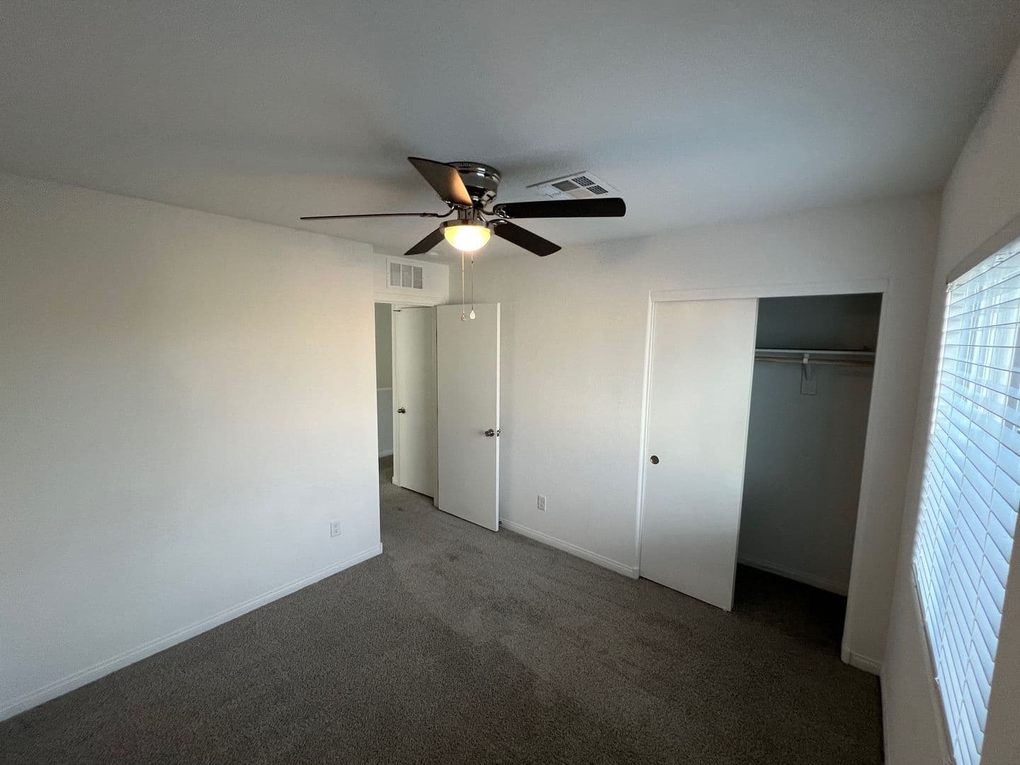 Las Vegas House: 1633 Mankato Ct.