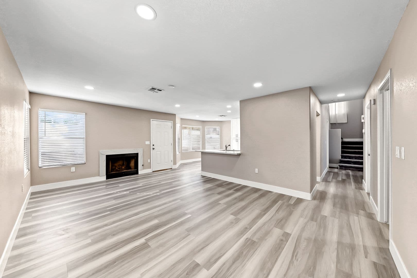 Henderson House: 257 Buckskin St.