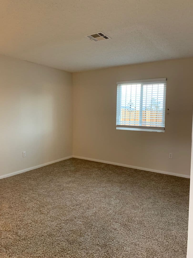 Henderson House: 1304 Chestnut Street