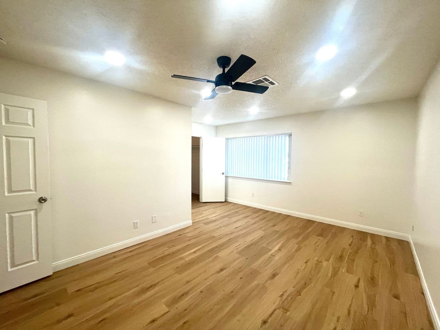 Las Vegas House: 5521 Maidstone Cr.