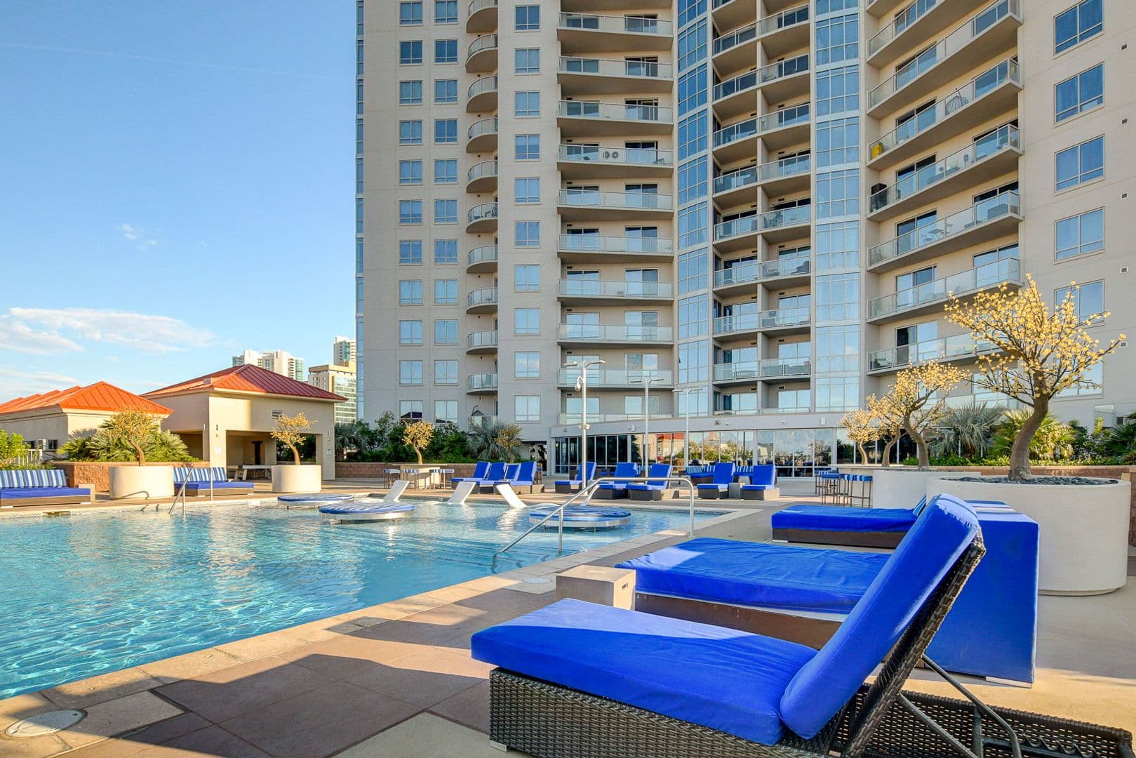 Las Vegas House: 200 W Sahara Ave. #811