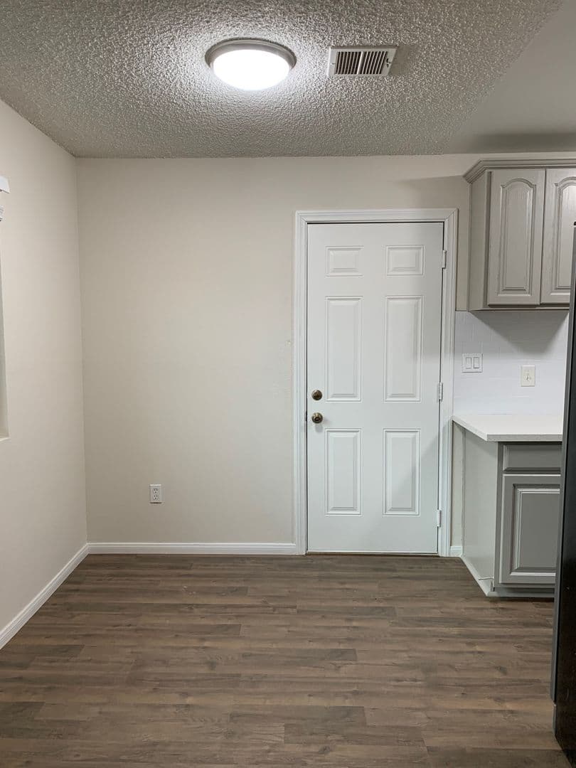 Henderson House: 1304 Chestnut Street