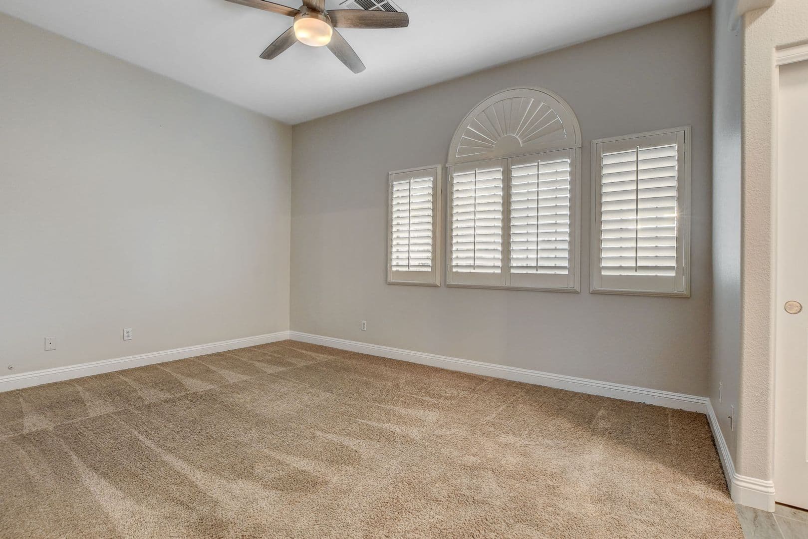 Las Vegas House: 2794 Glen Port St.
