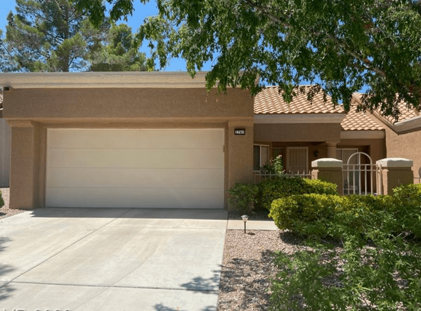 Las Vegas Townhome: 2741 Sungold Drive