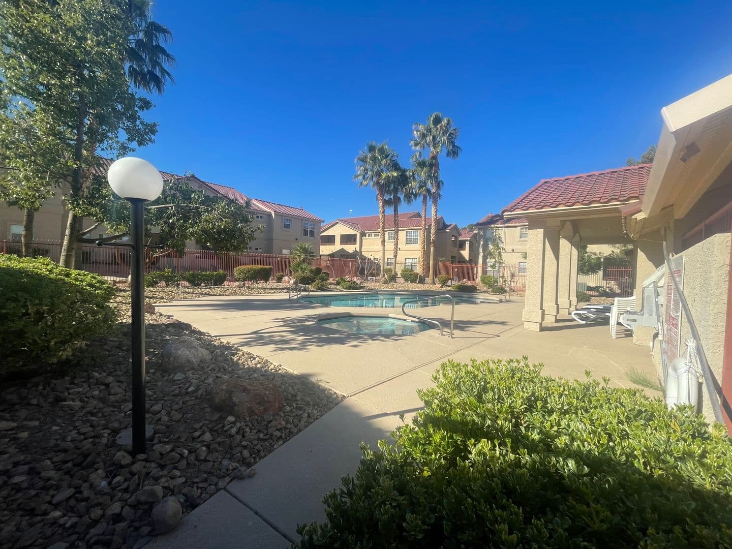 Henderson House: 520 Arrowhead Trail #223