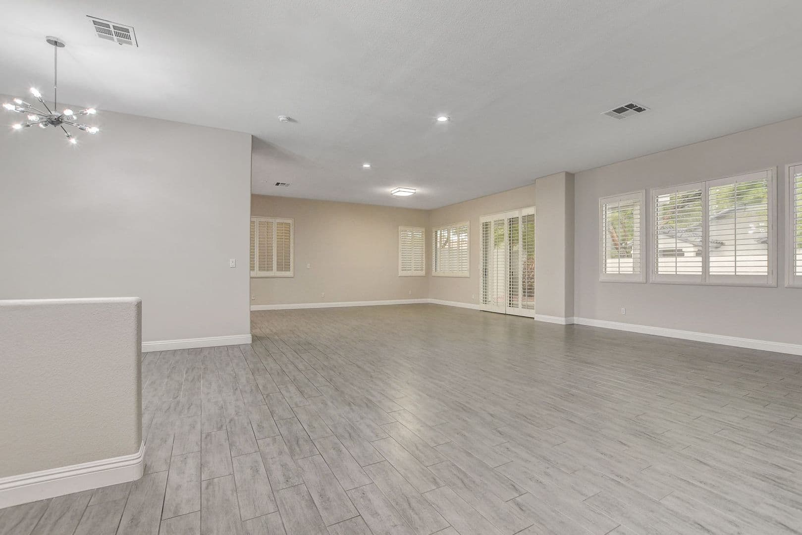 Las Vegas House: 2794 Glen Port St.