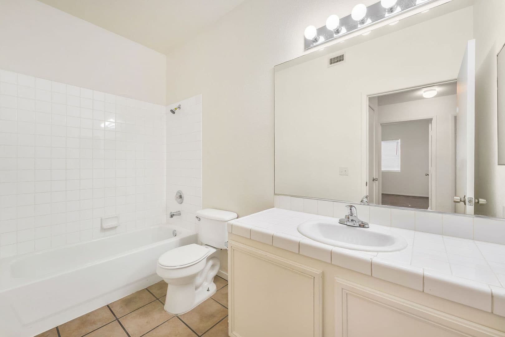 Las Vegas Condo: 2110 Los Feliz St #1044