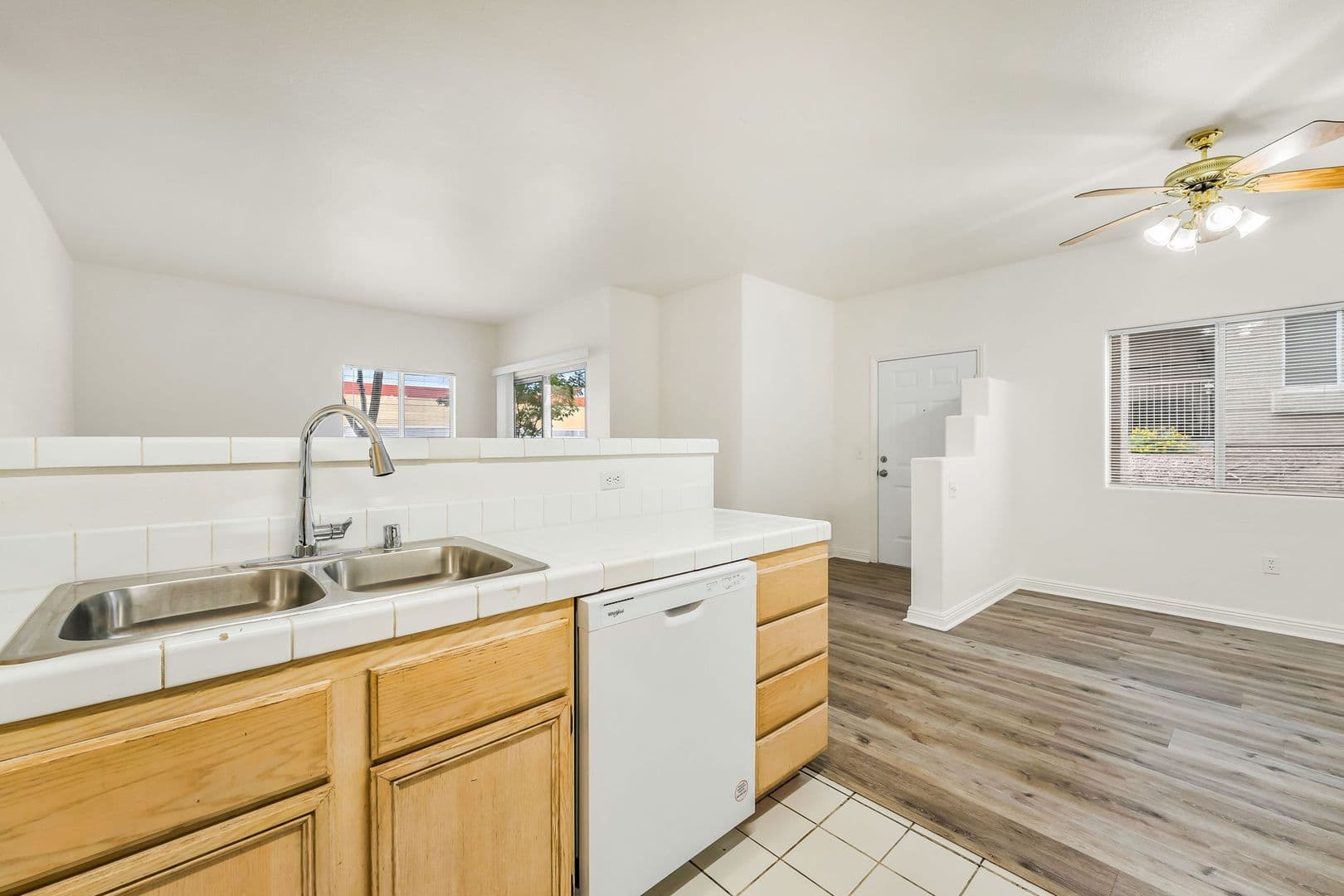 Las Vegas Condo: 2110 Los Feliz St #1044