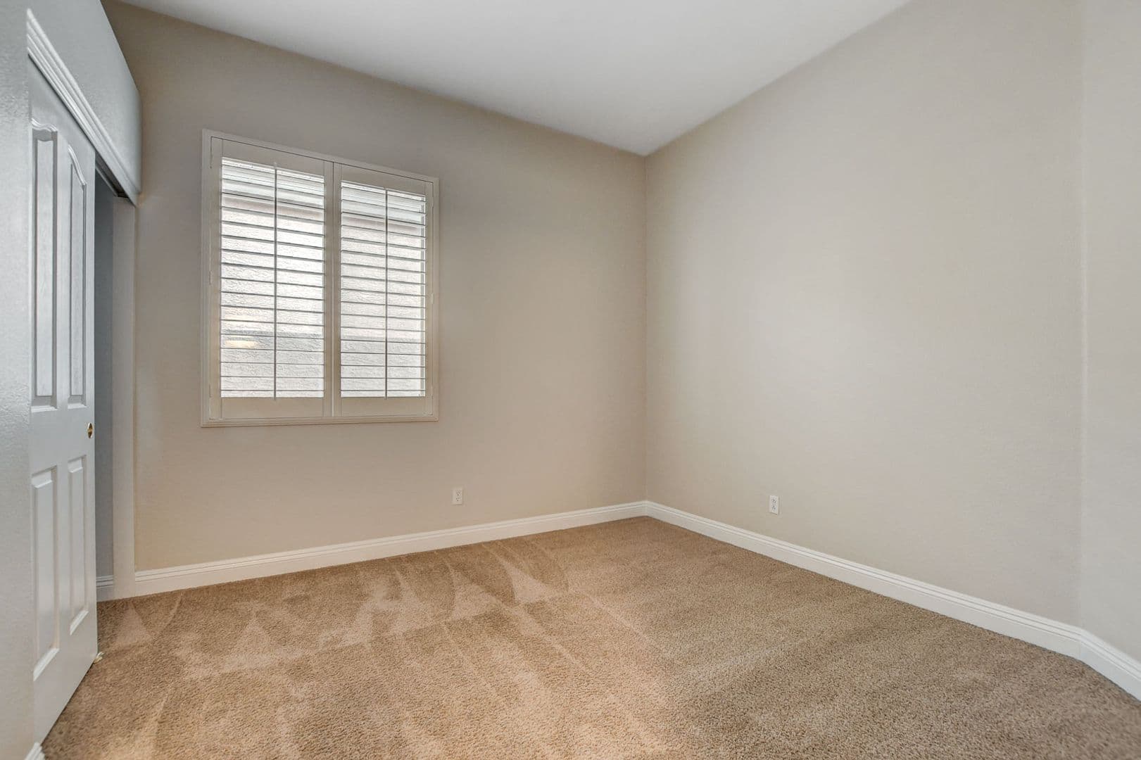 Las Vegas House: 2794 Glen Port St.