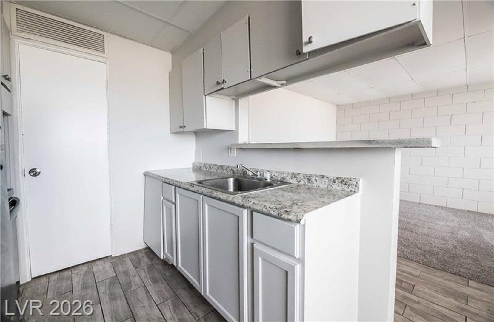 Las Vegas Apartment: 239 W Cleveland Ave. - Cleveland #1