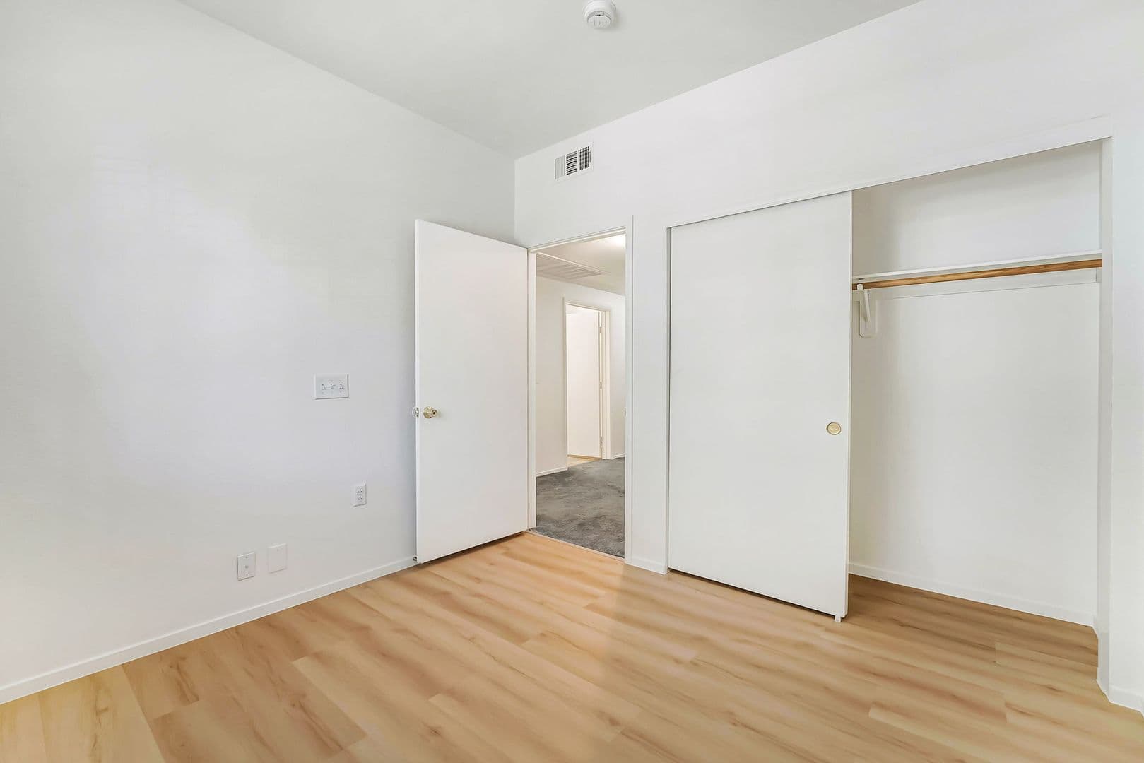 Las Vegas House: 10245 S Maryland Pkwy #176