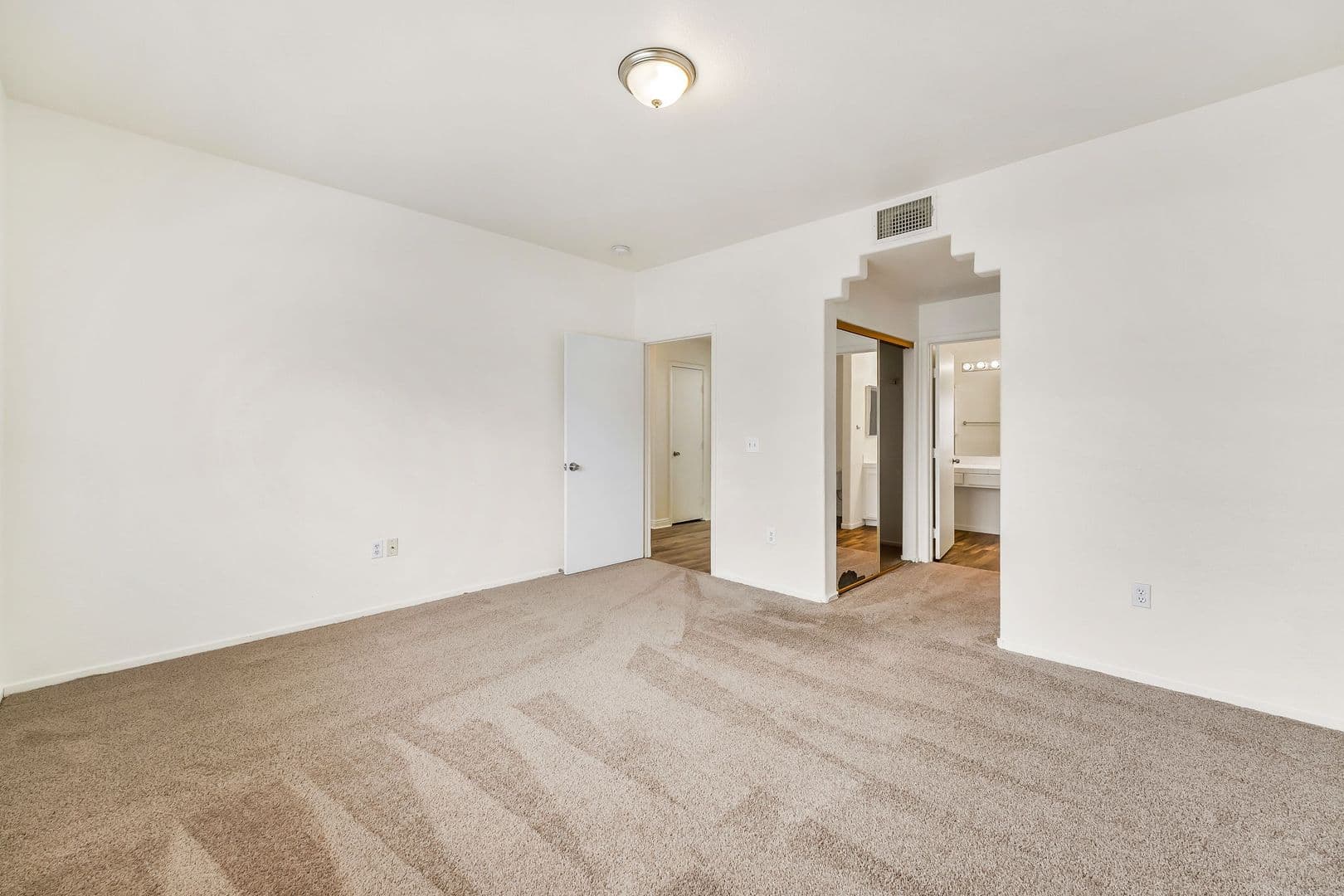 Las Vegas Condo: 2110 Los Feliz St #1044