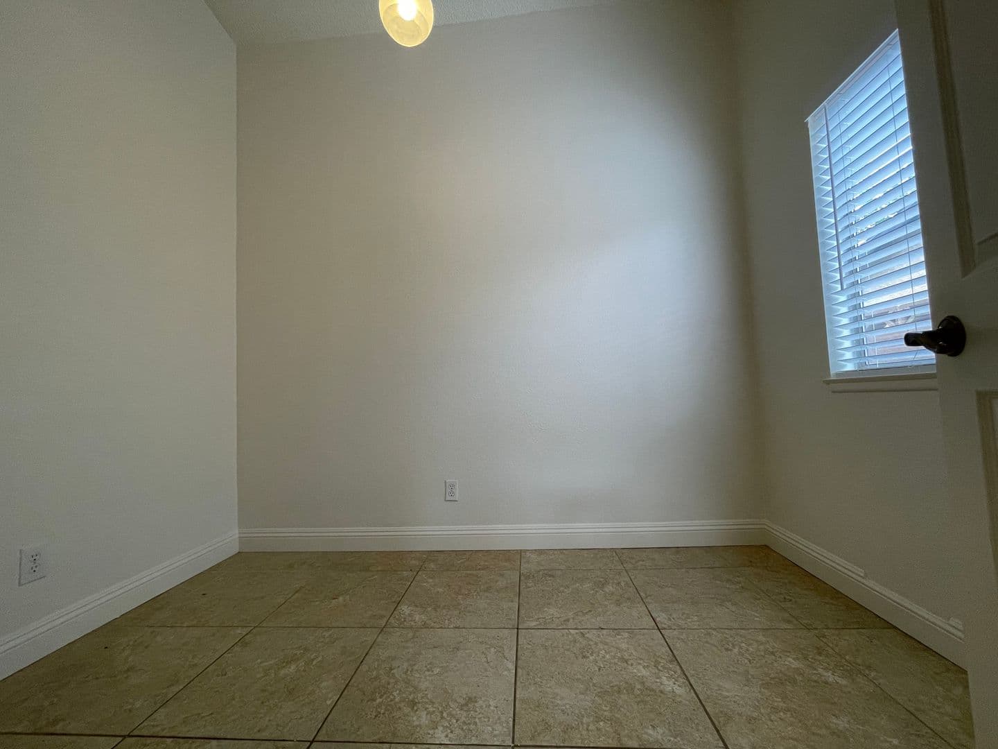 Henderson House: 314 Tamarack Dr