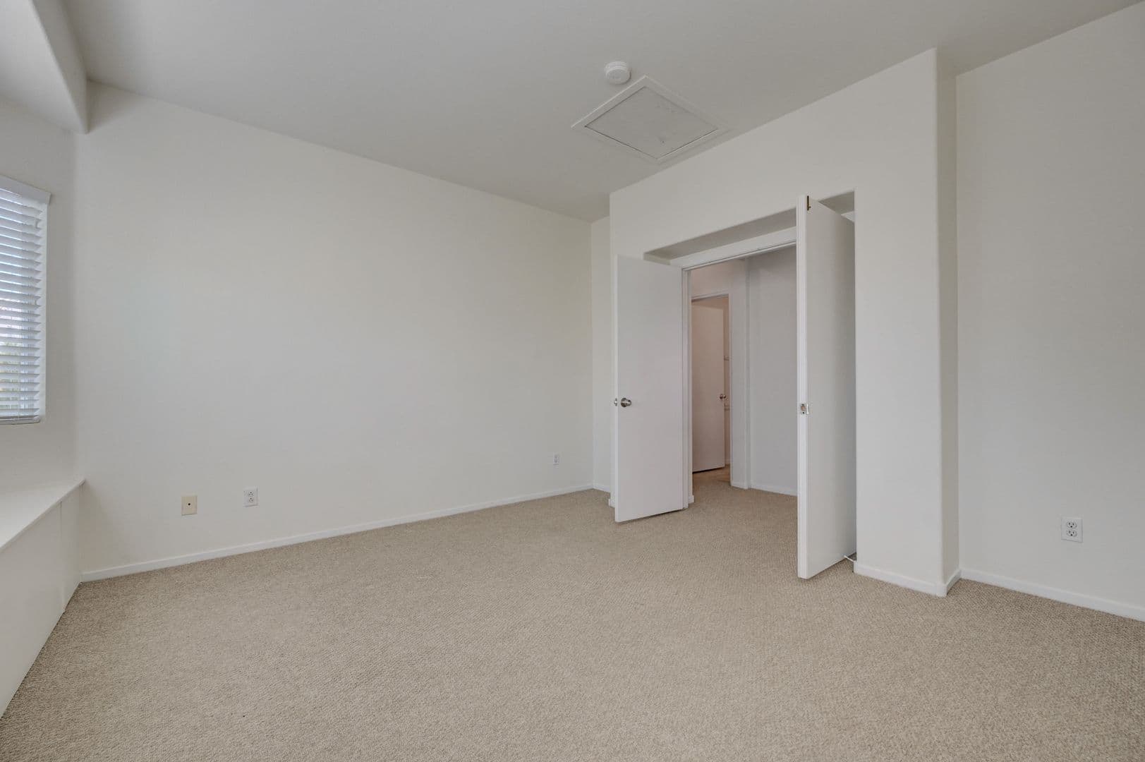 Las Vegas House: 10369 Bent Willow Ave.
