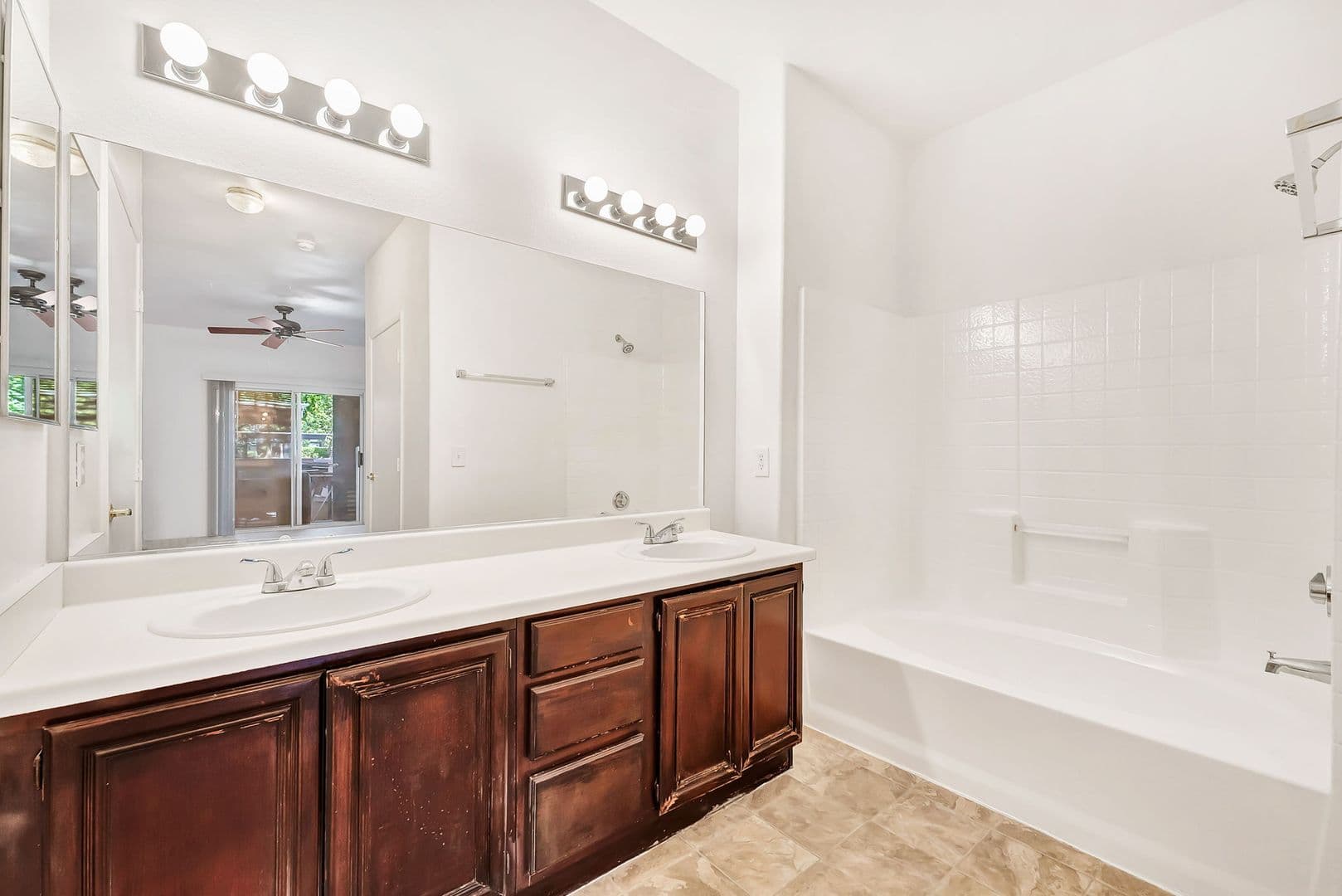 Las Vegas House: 10245 S Maryland Pkwy #176