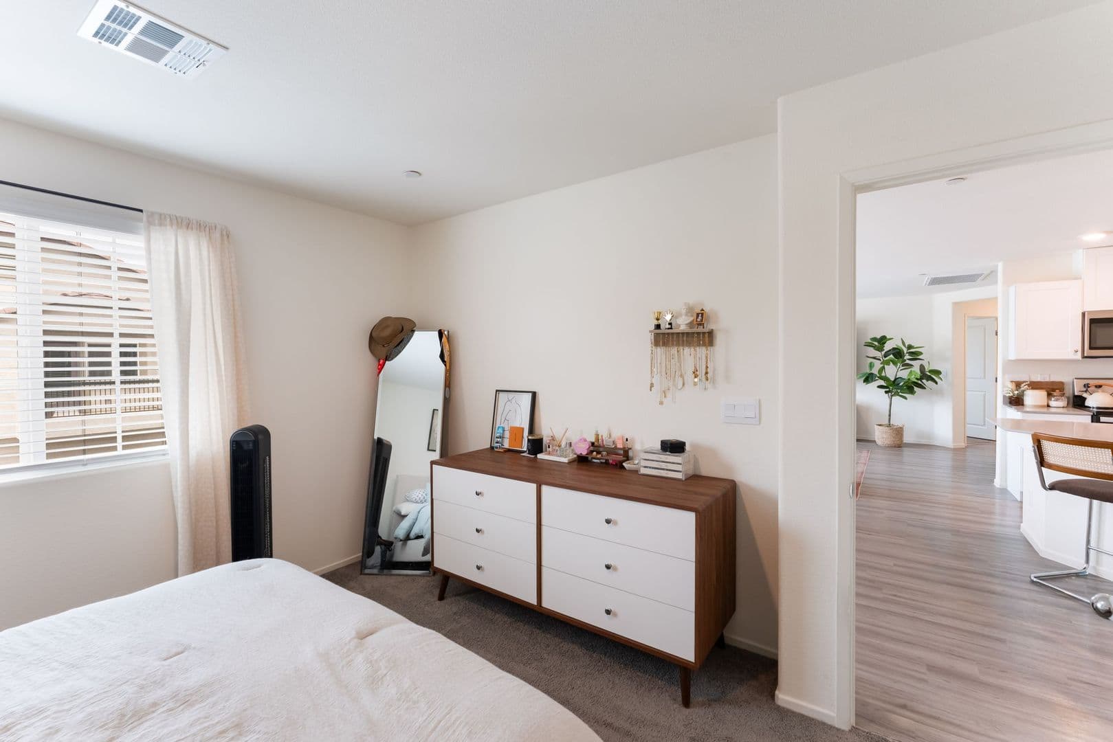 North Las Vegas House: 7850 Jupiter Sky St. #1