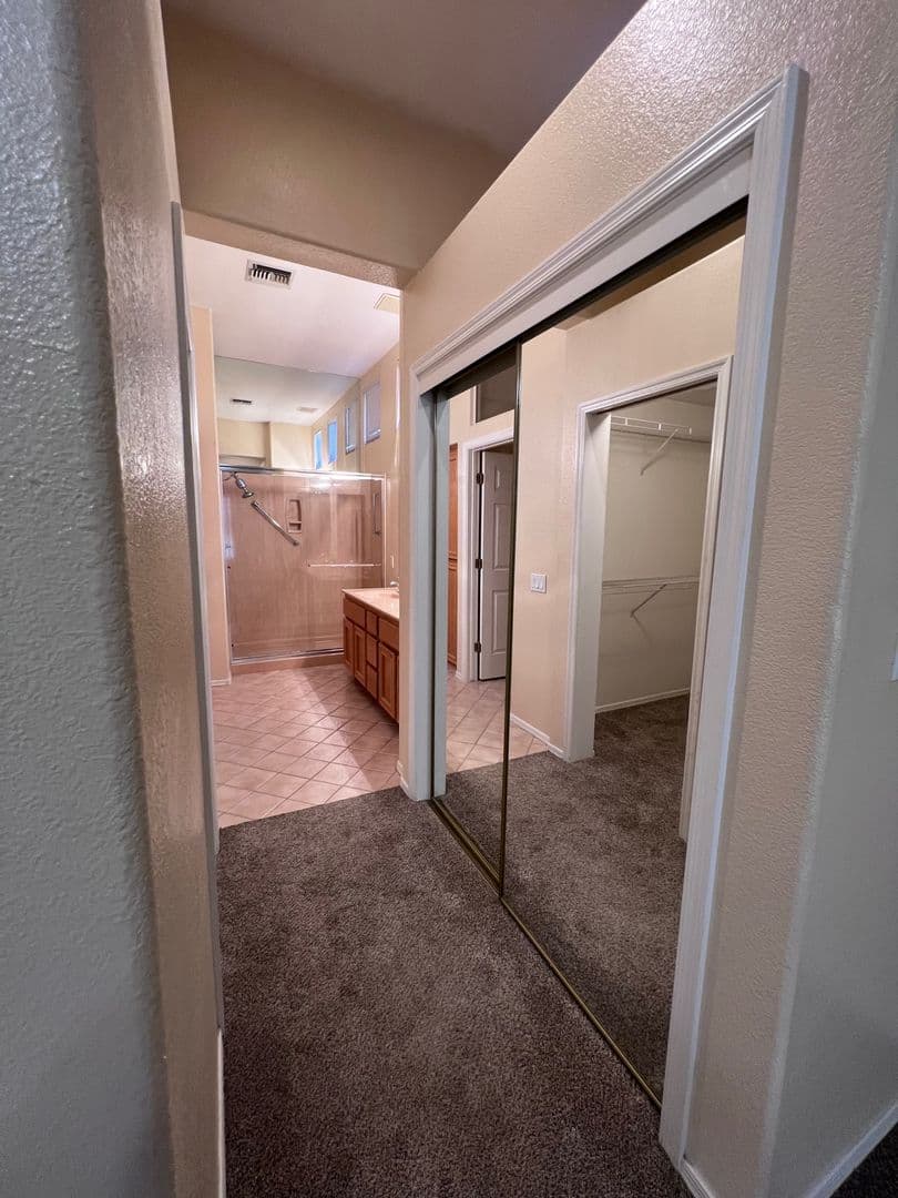 Las Vegas House: 10401 Willamette Place