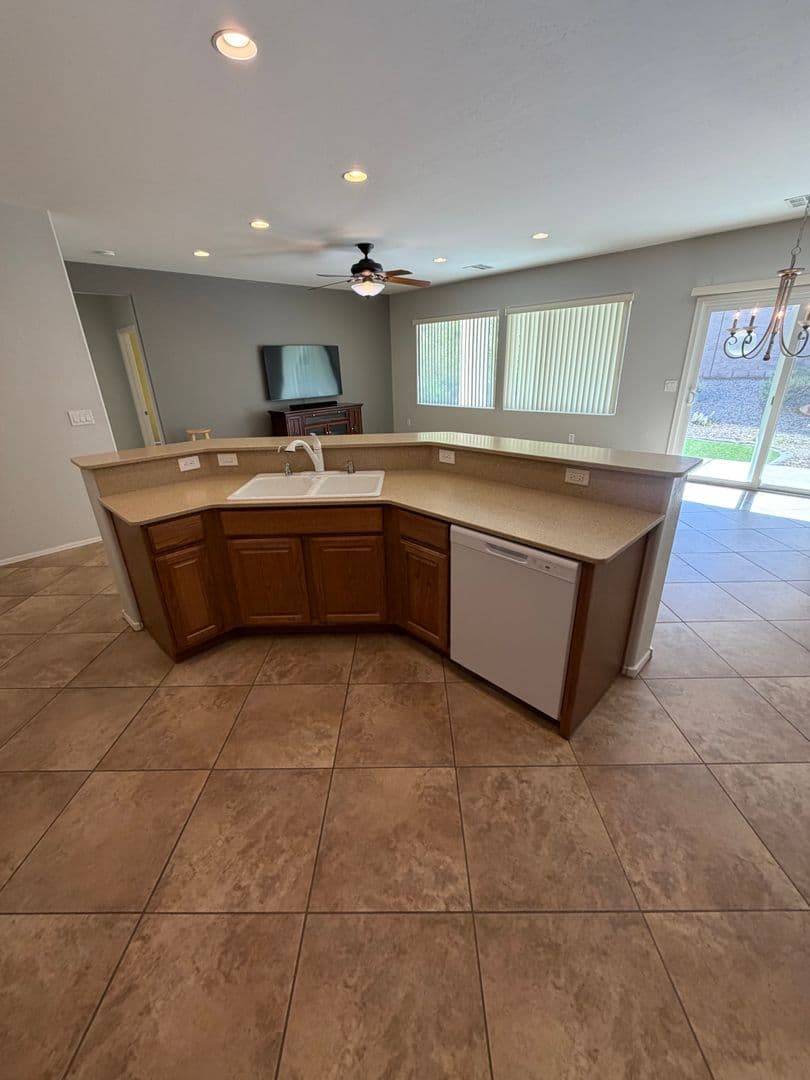Henderson House: 2503 Erastus Dr.