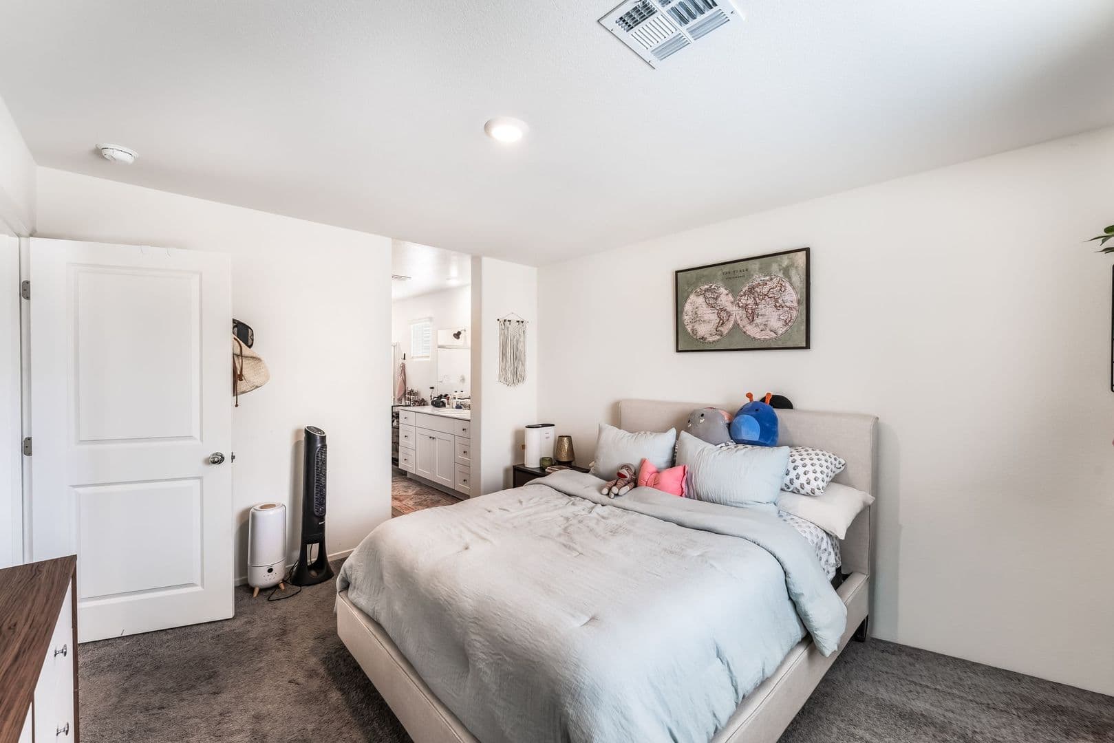 North Las Vegas House: 7850 Jupiter Sky St. #1
