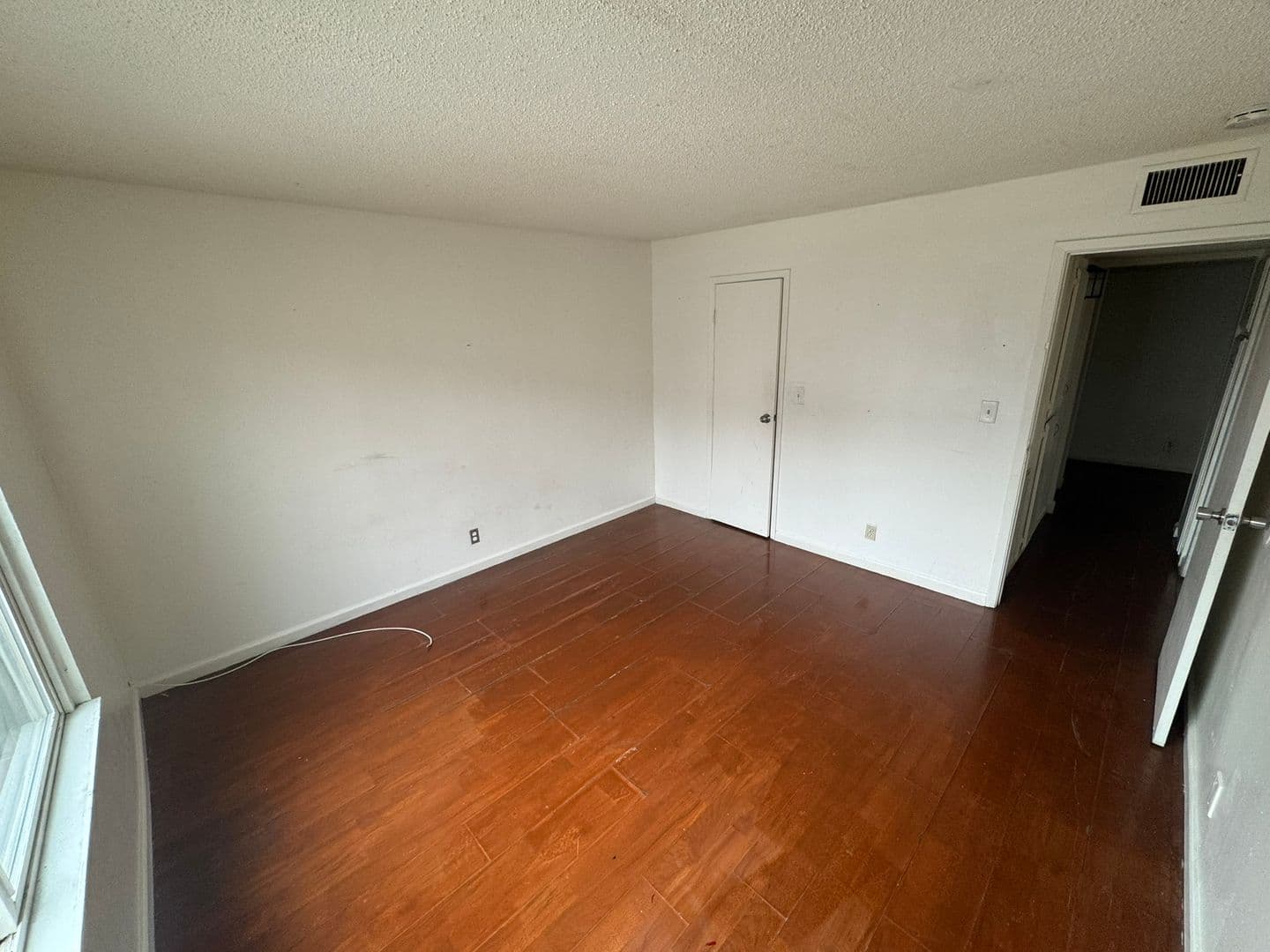 Las Vegas Apartment: 3520 Cambridge St.