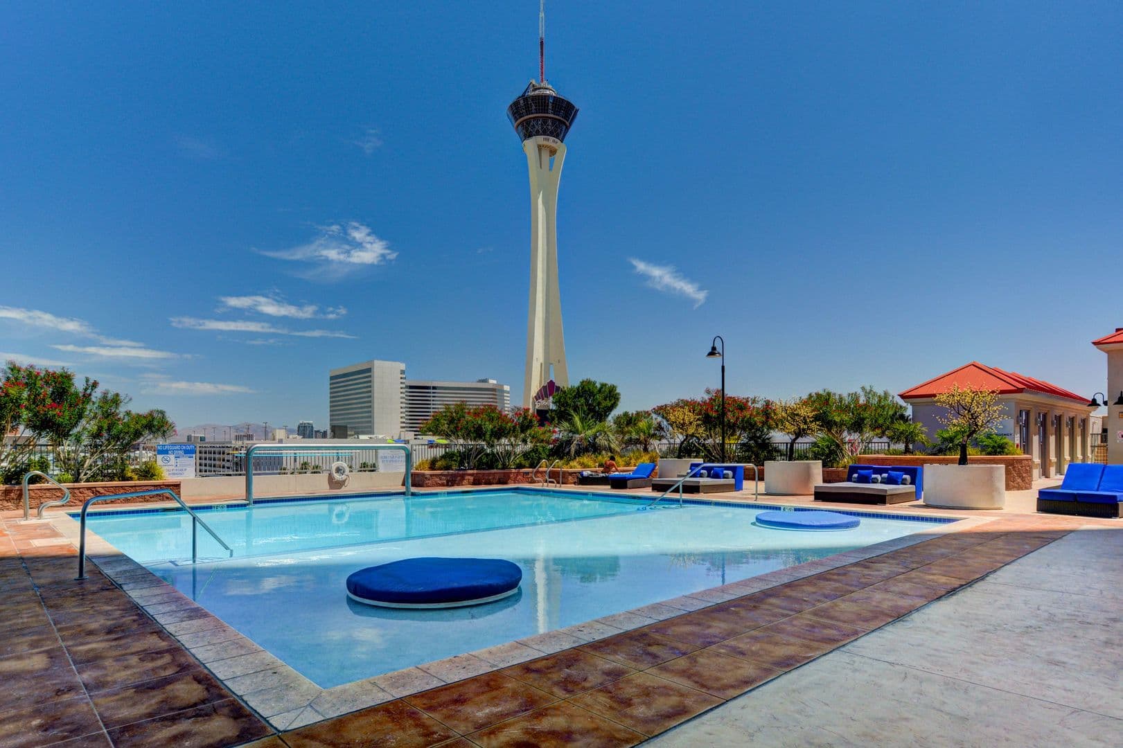 Las Vegas House: 200 W Sahara Ave. #811