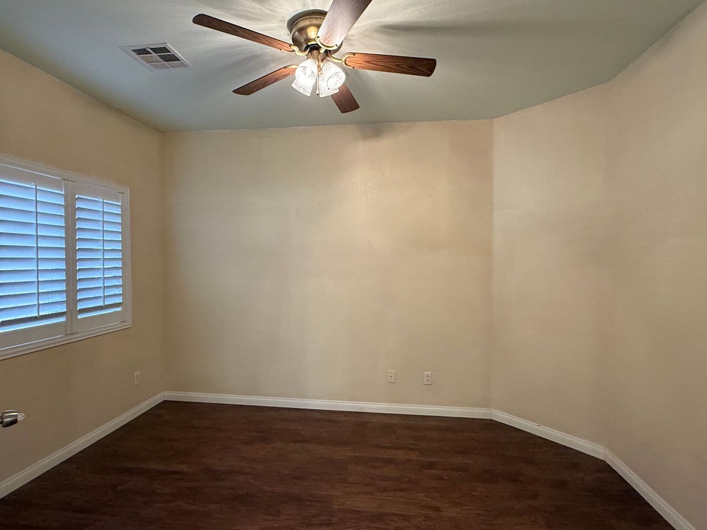 Henderson House: 678 Kentons Run Avenue