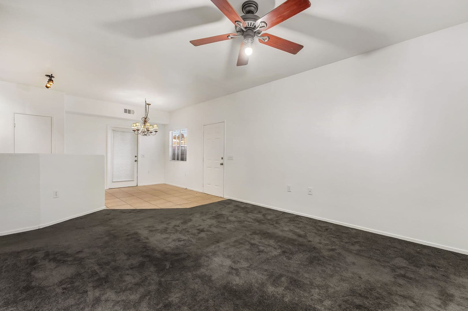 Las Vegas House: 10245 S Maryland Pkwy #176