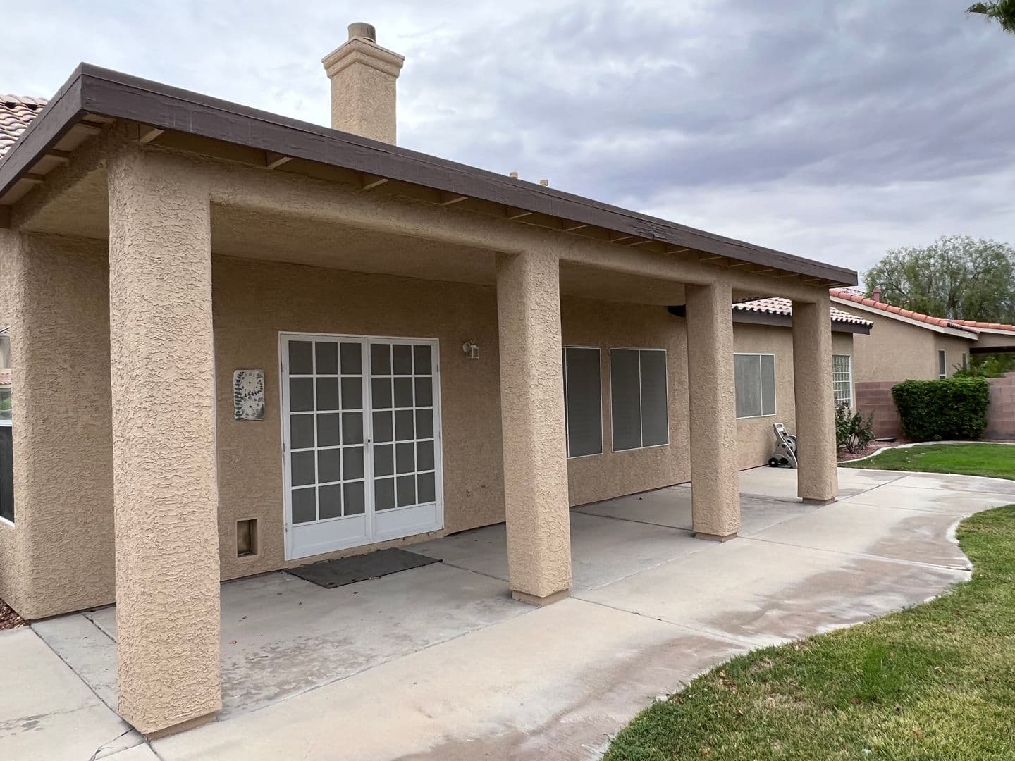 Henderson House: 678 Kentons Run Avenue