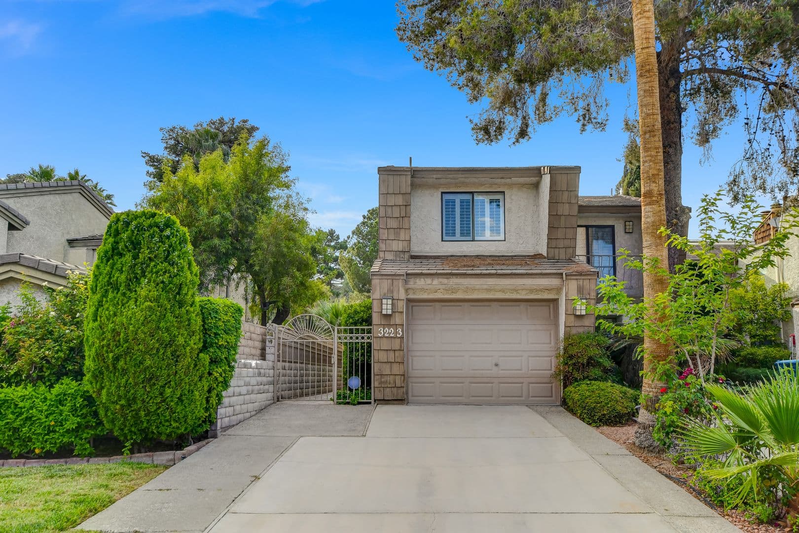 Las Vegas Townhome: 3223 Pinehurst Dr.