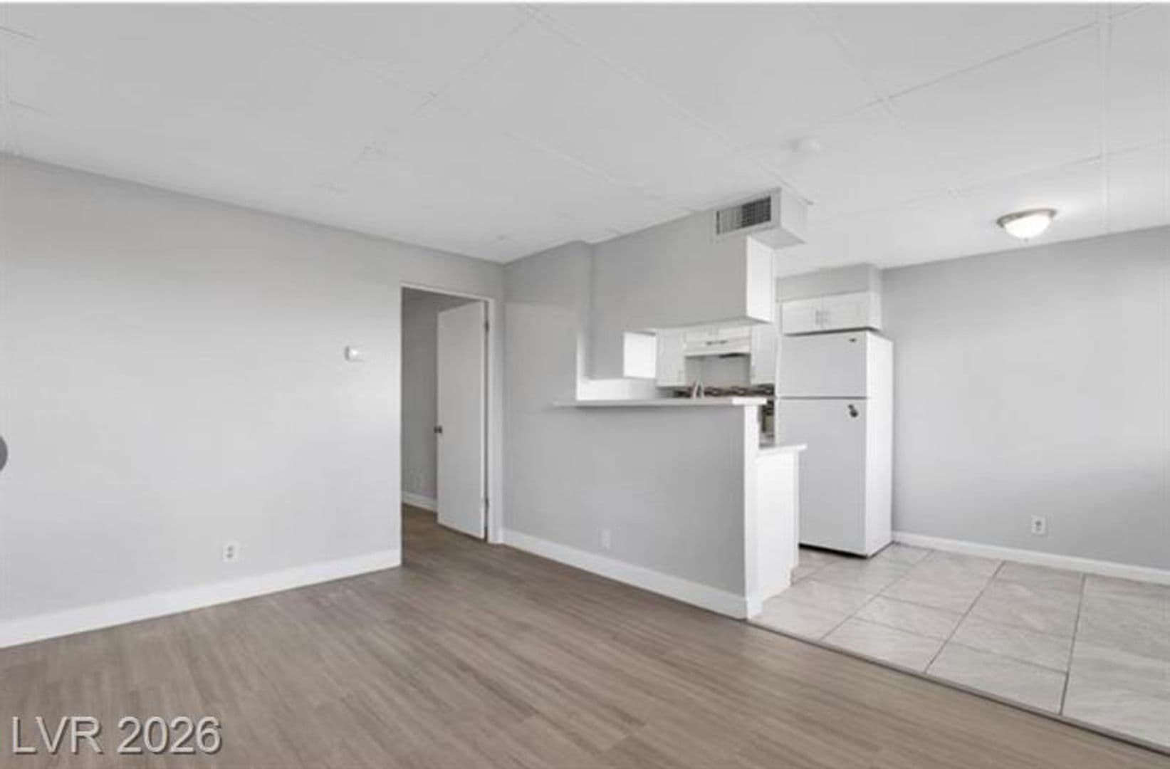 Las Vegas Apartment: 239 W Cleveland Ave. - Cleveland #6