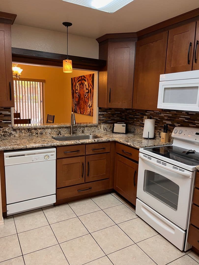Las Vegas Townhome: 2741 Sungold Drive