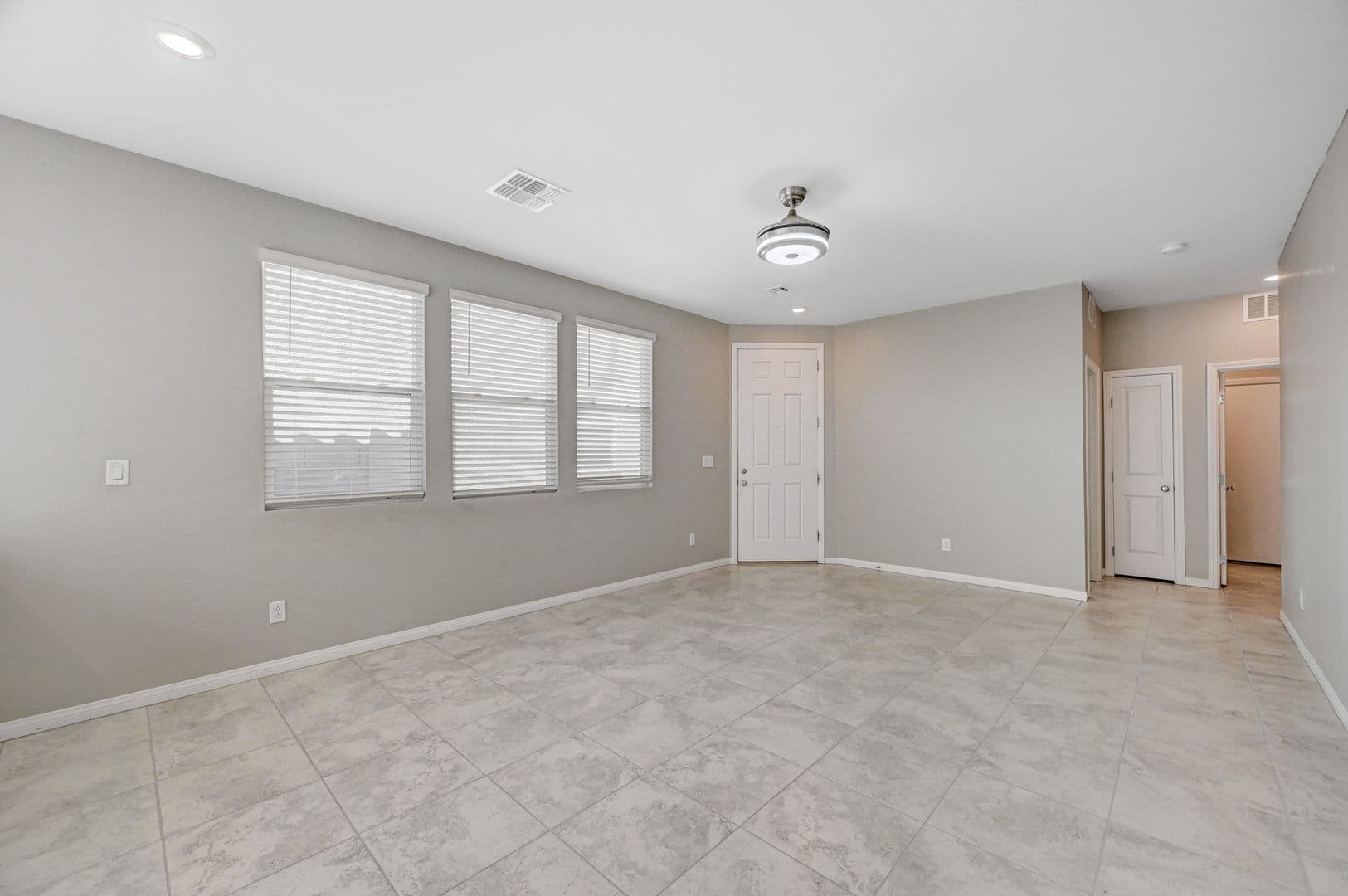 Las Vegas House: 4275 Tarim St