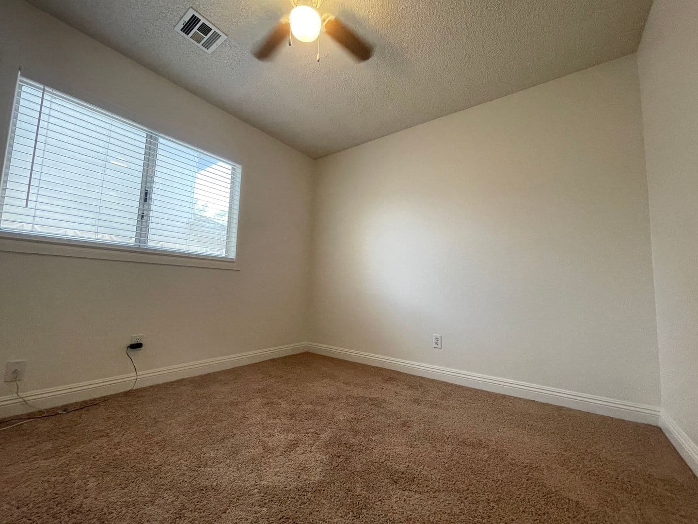 Henderson House: 314 Tamarack Dr